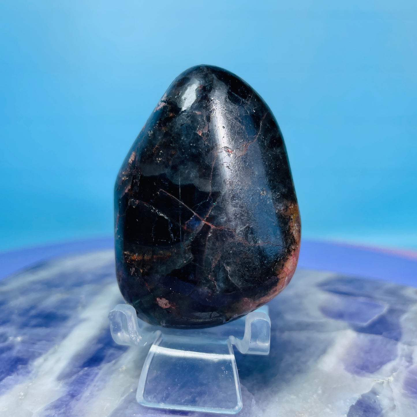 Iolite + Sunstone Small Freeform (Video)