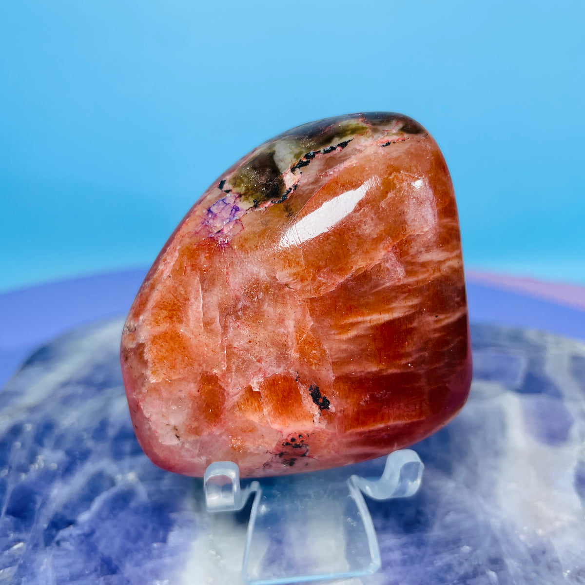 Iolite + Sunstone Small Freeform (Video)