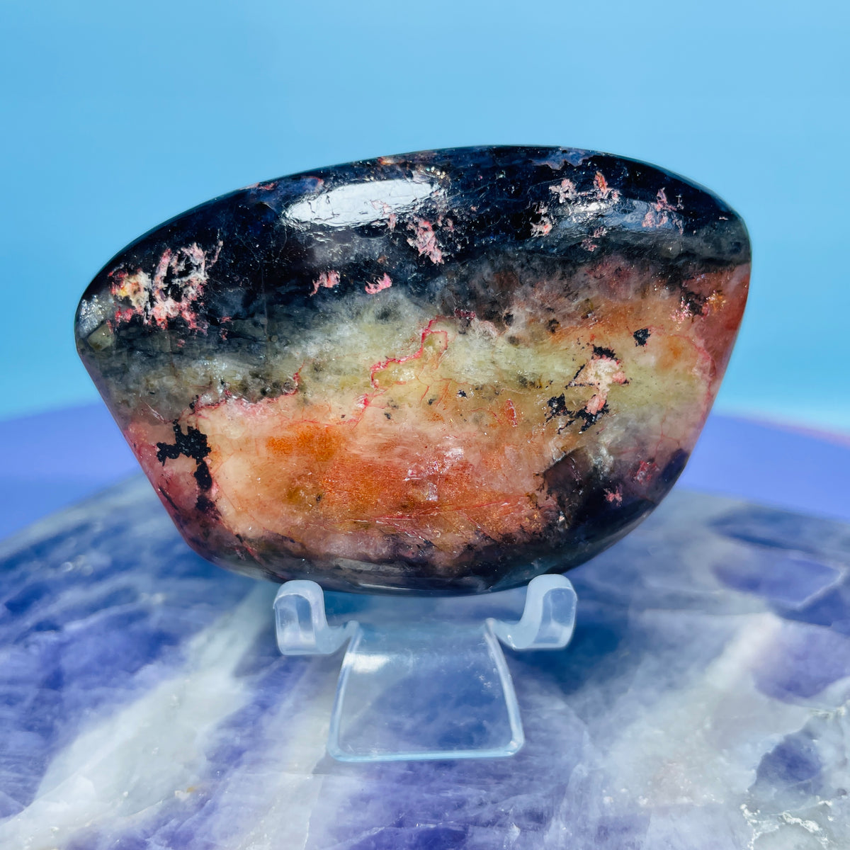 Iolite + Sunstone Small Freeform (Video)