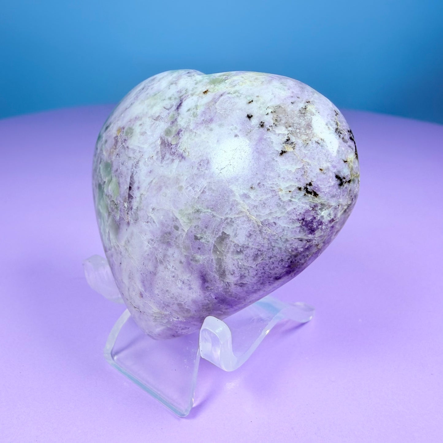 Bolivianite (Fluorite/Serpentine) Heart Carving (UV Reactive)