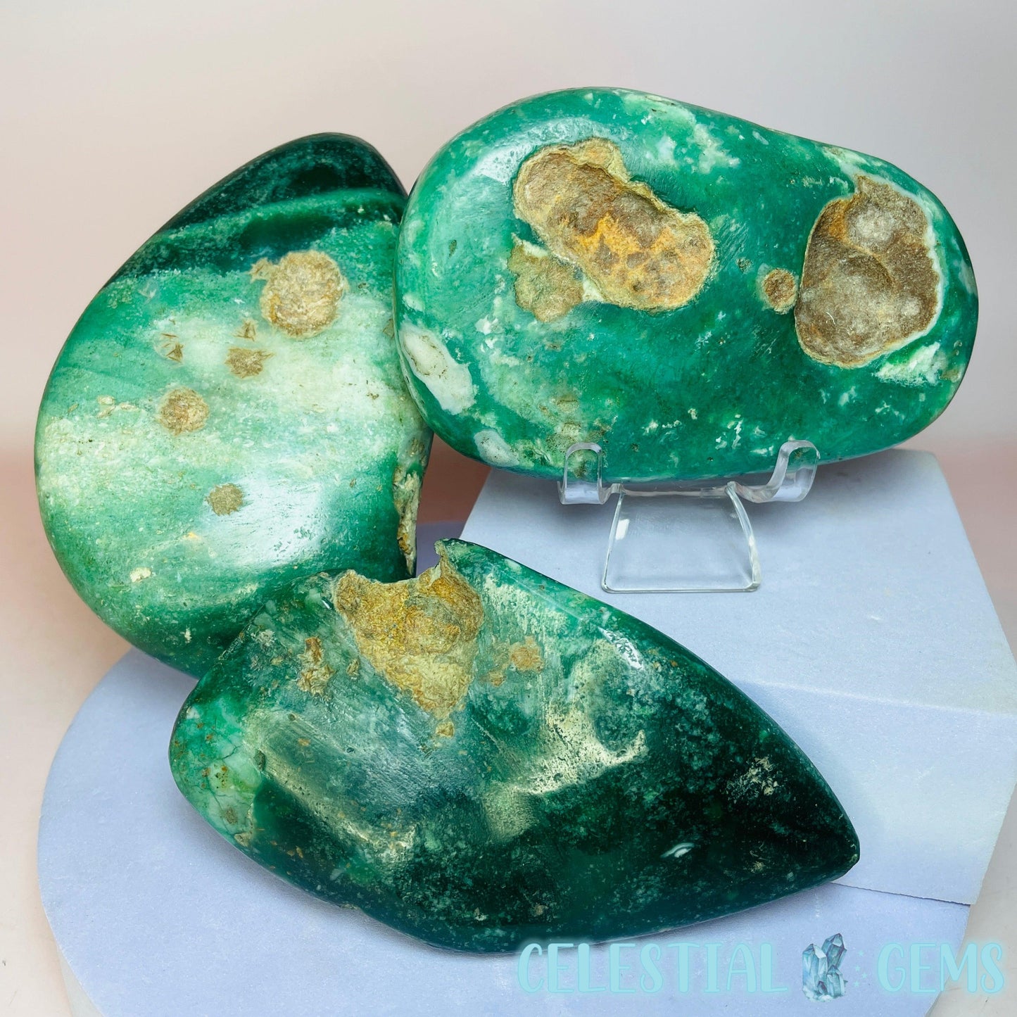 Mtorolite Chrysoprase Flat Medium Freeform/Palmstone