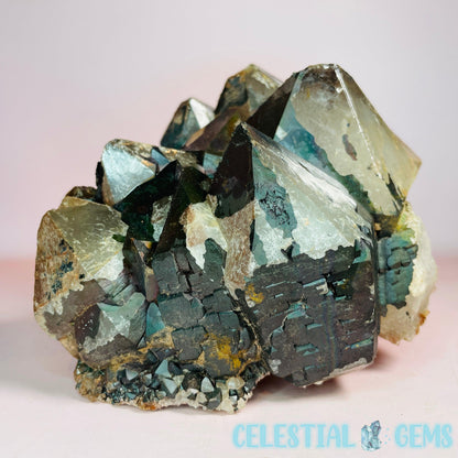 Goethite-Coated Quartz Large-Toothed Point Formation