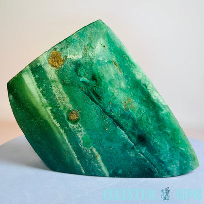 Mtorolite Chrysoprase Standing Medium Freeform