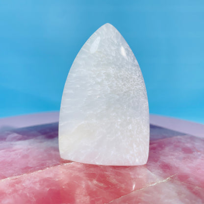 Scolecite Small Flame Freeform (Video)