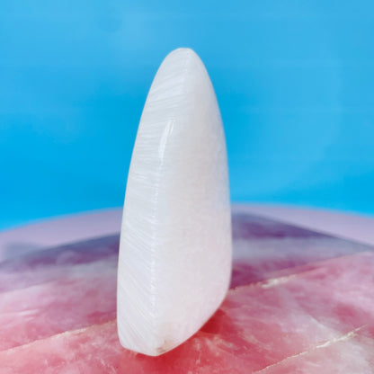 Scolecite Small Flame Freeform (Video)