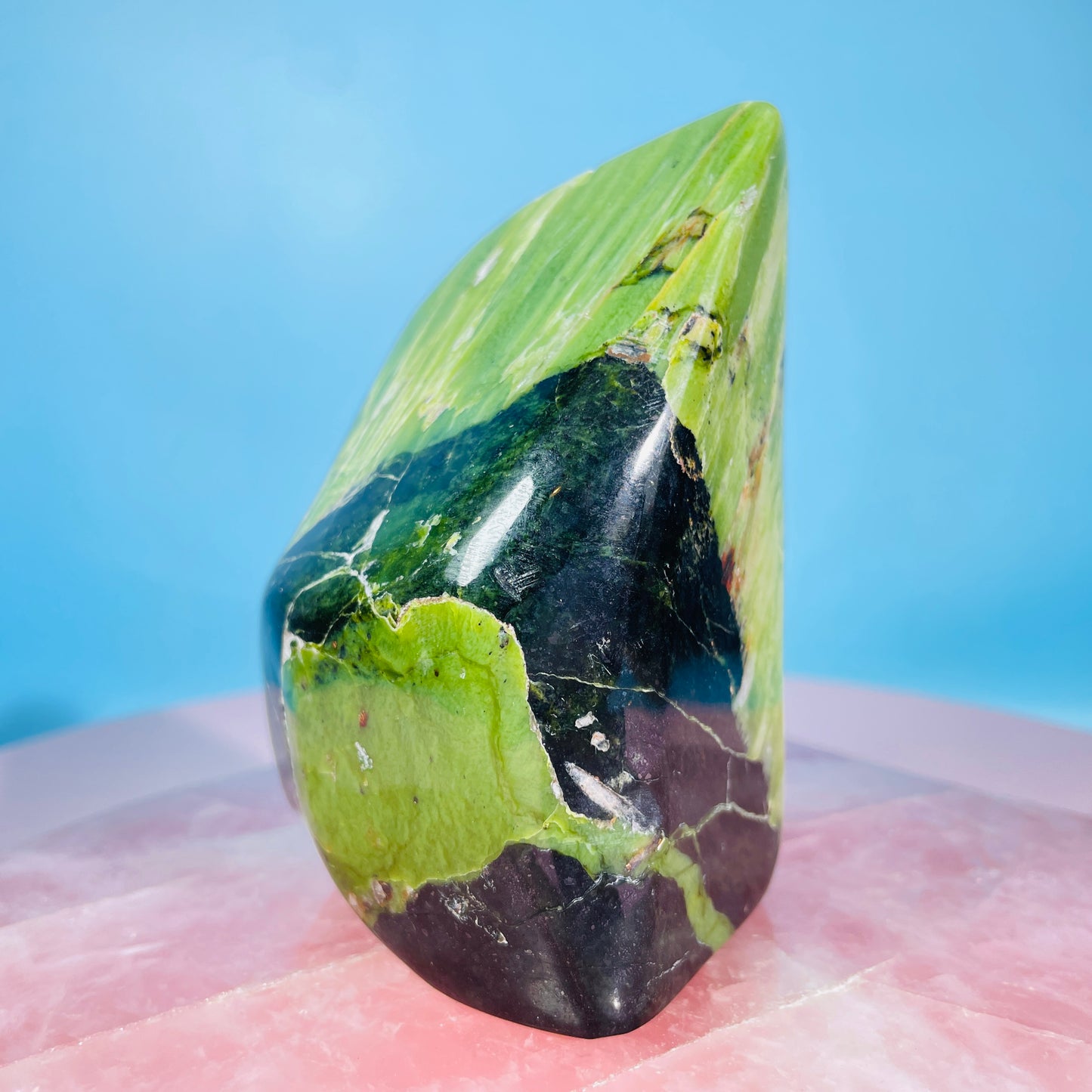 Tremolite Medium Freeform (with Chromite)