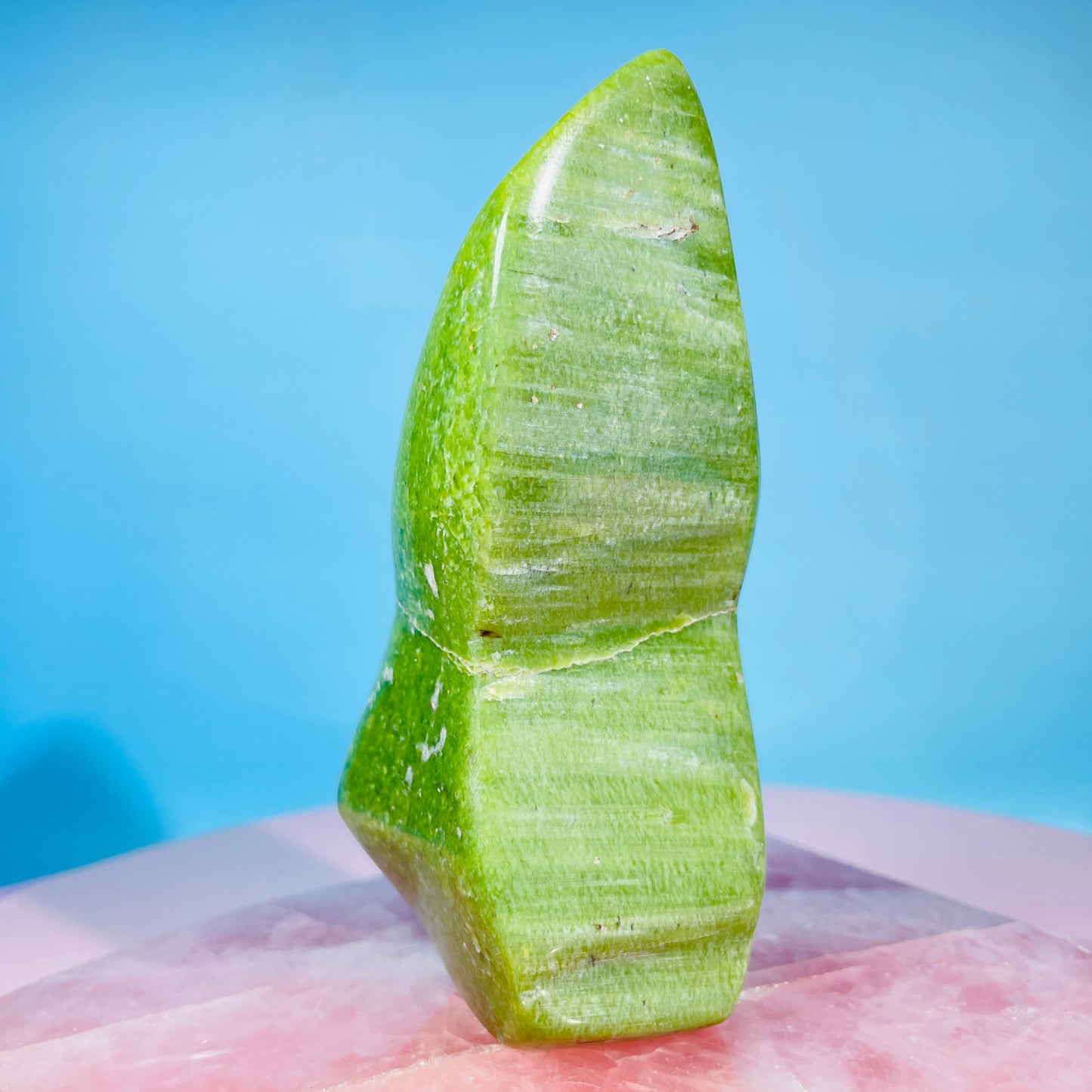 Tremolite Medium Freeform (Video)