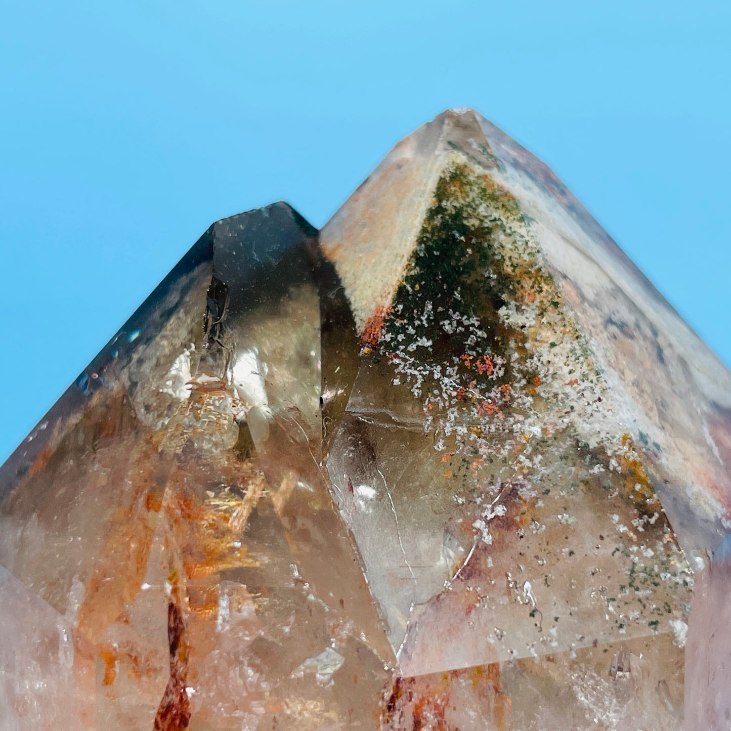 Amphibole Quartz Chunky Small Twin Tower