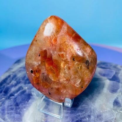 Iolite + Sunstone Small Freeform (Video)