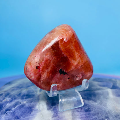 Iolite + Sunstone Small Freeform (Video)