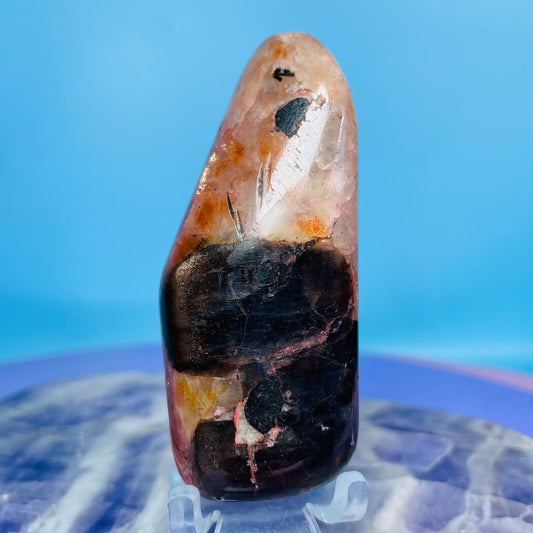 Iolite + Sunstone Small Freeform (Video)