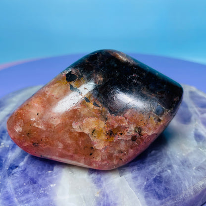 Iolite + Sunstone Medium Freeform (Video)