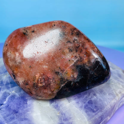 Iolite + Sunstone Medium Freeform (Video)