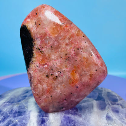 Iolite + Sunstone Medium Freeform (Video)