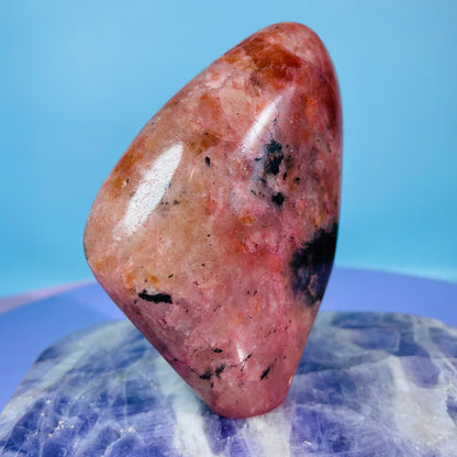 Iolite + Sunstone Medium Freeform (Video)