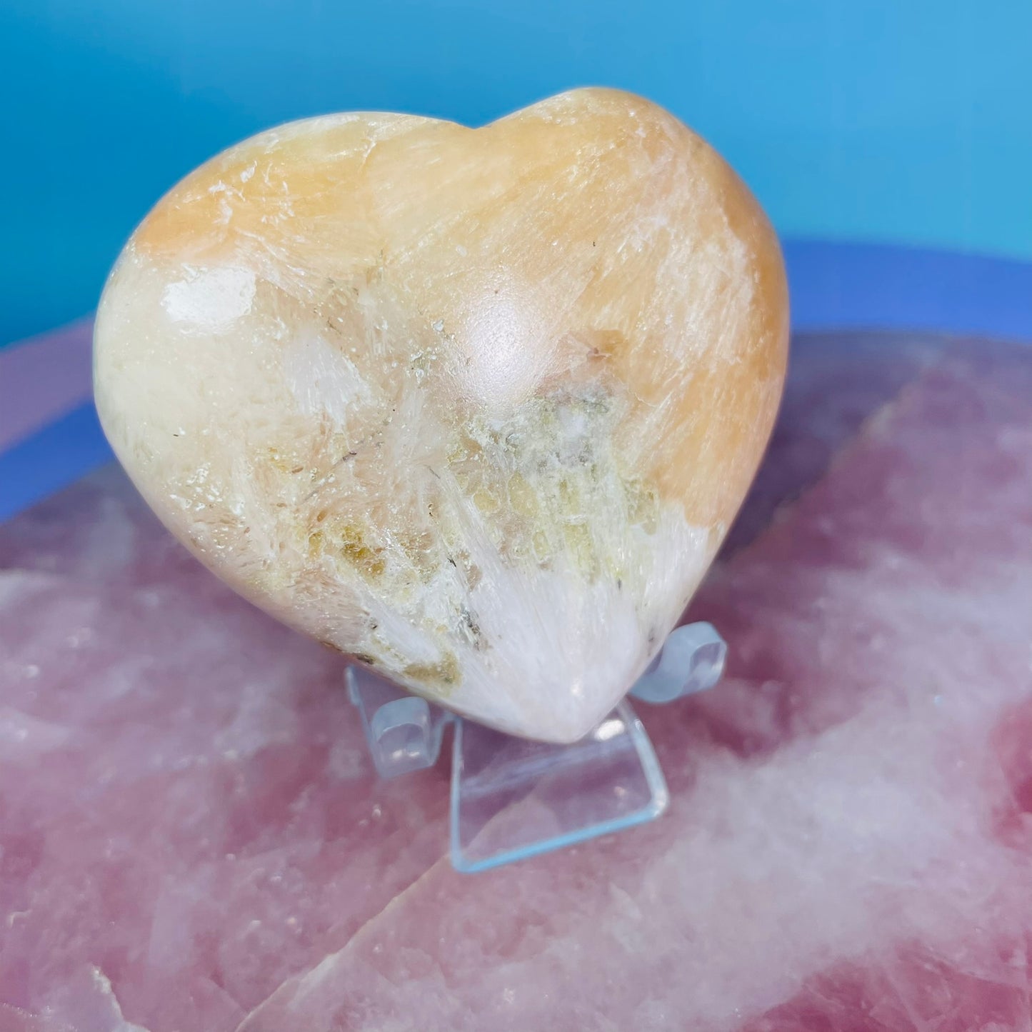 Peach Stilbite + Scolecite Heart Medium Carving