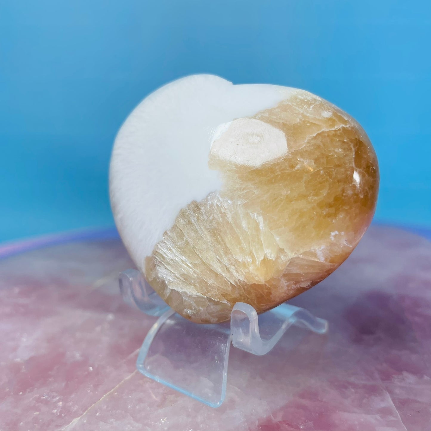 Peach Stilbite + Scolecite Heart Medium Carving