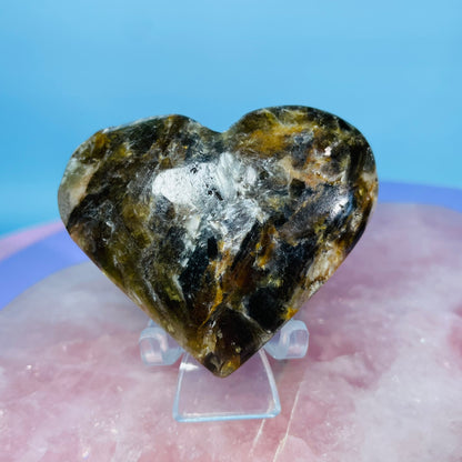 Green Tourmaline + Mica Heart Medium Carving (Video)