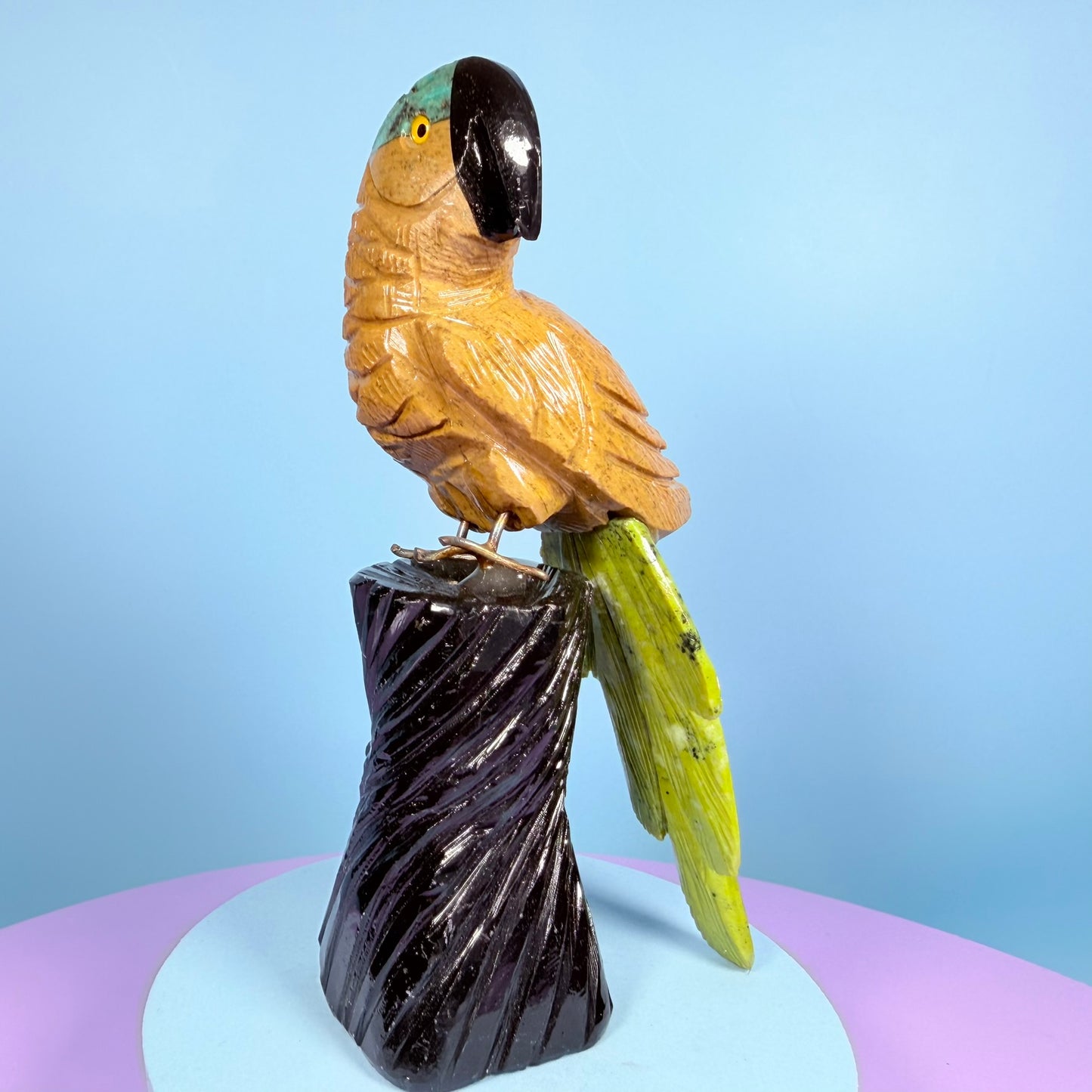 Crystal Parrot Bird Carving (Hand-Carved)