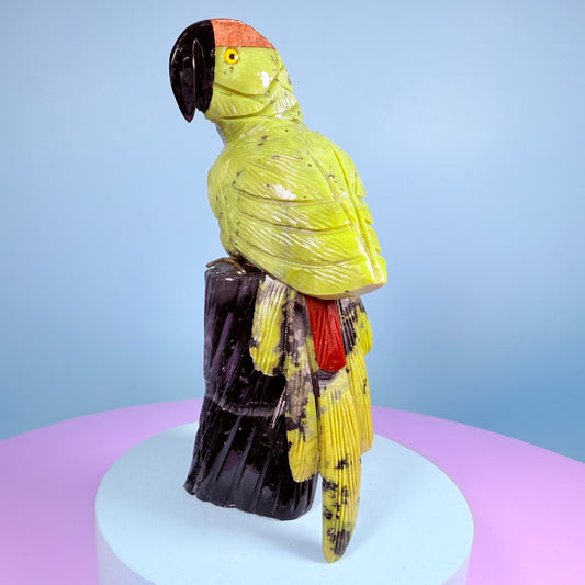 Crystal Parrot Bird Carving (Hand-Carved)