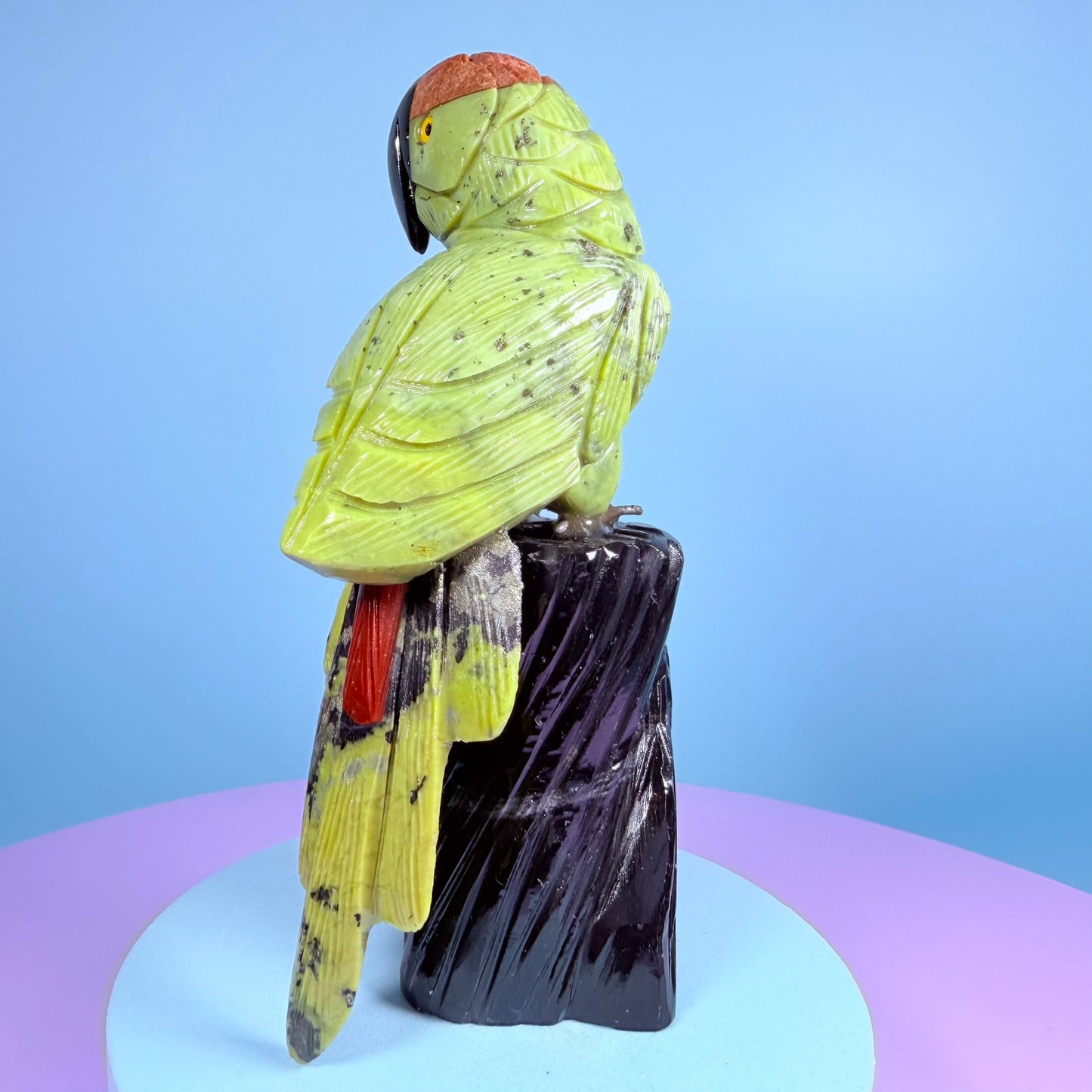 Crystal Parrot Bird Carving (Hand-Carved)