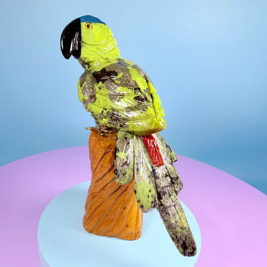 Crystal Parrot Bird Carving (Hand-Carved)