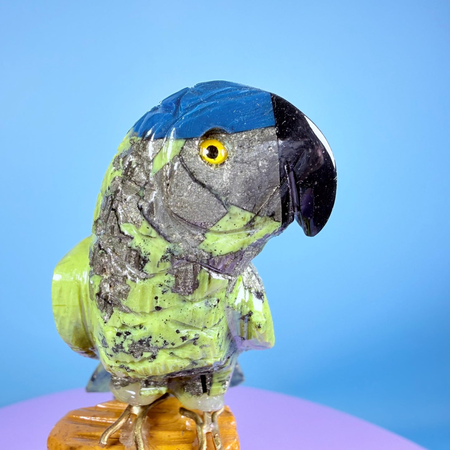 Crystal Parrot Bird Carving (Hand-Carved)