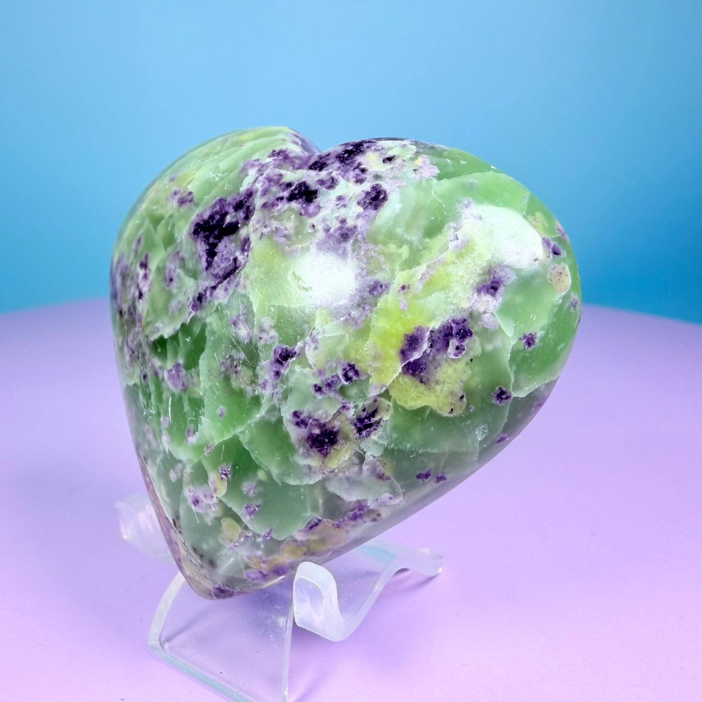Bolivianite (Fluorite/Serpentine) Heart Carving (UV Reactive)