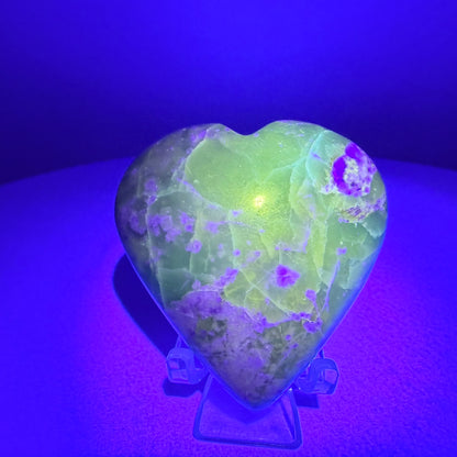 Bolivianite (Fluorite/Serpentine) Heart Carving (UV Reactive)