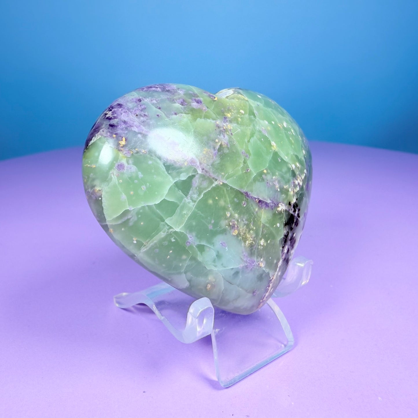 Bolivianite (Fluorite/Serpentine) Heart Carving (UV Reactive)