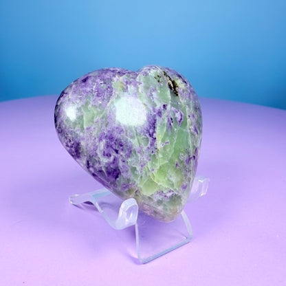 Bolivianite (Fluorite/Serpentine) Heart Carving (UV Reactive)