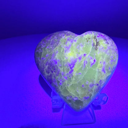 Bolivianite (Fluorite/Serpentine) Heart Carving (UV Reactive)