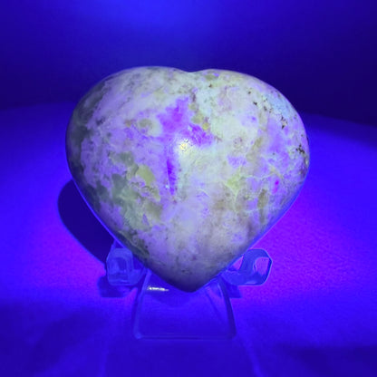 Bolivianite (Fluorite/Serpentine) Heart Carving (UV Reactive)