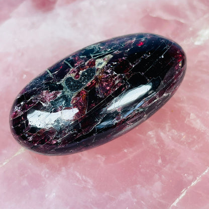 Rhodolite Garnet Small Palmstone (Video)