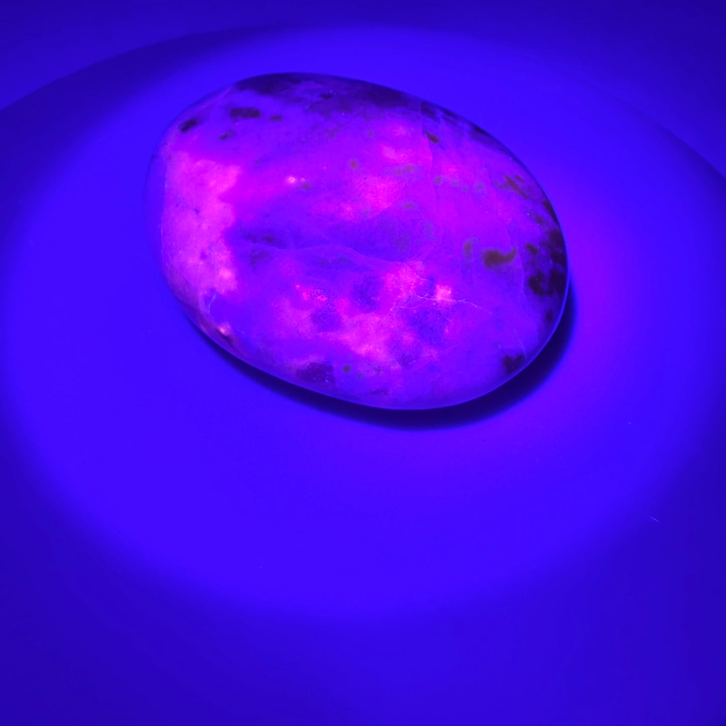 Rare Hackmanite Small Palmstone (UV + Tenebrescent)
