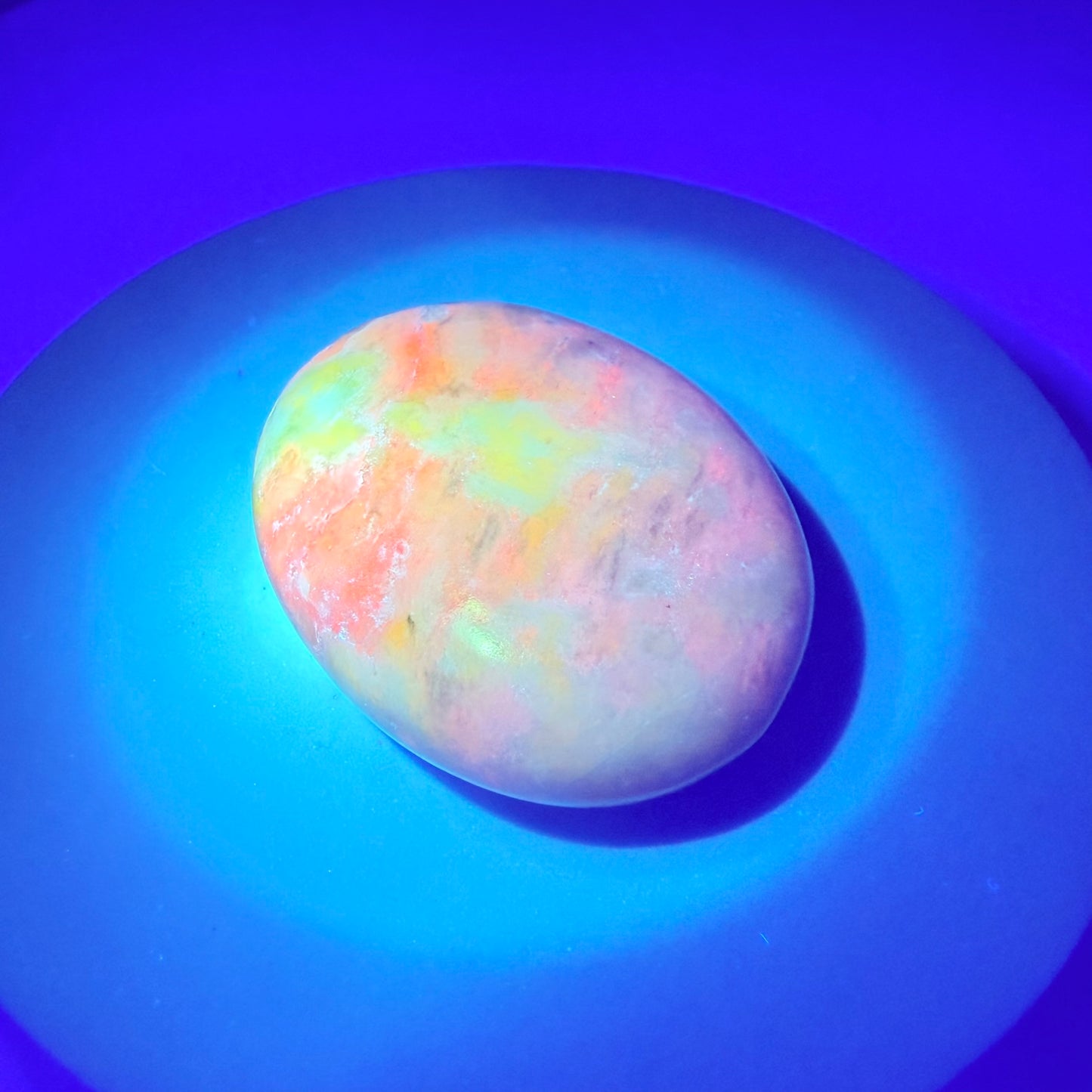 Rare Hackmanite Small Palmstone (UV + Tenebrescent)