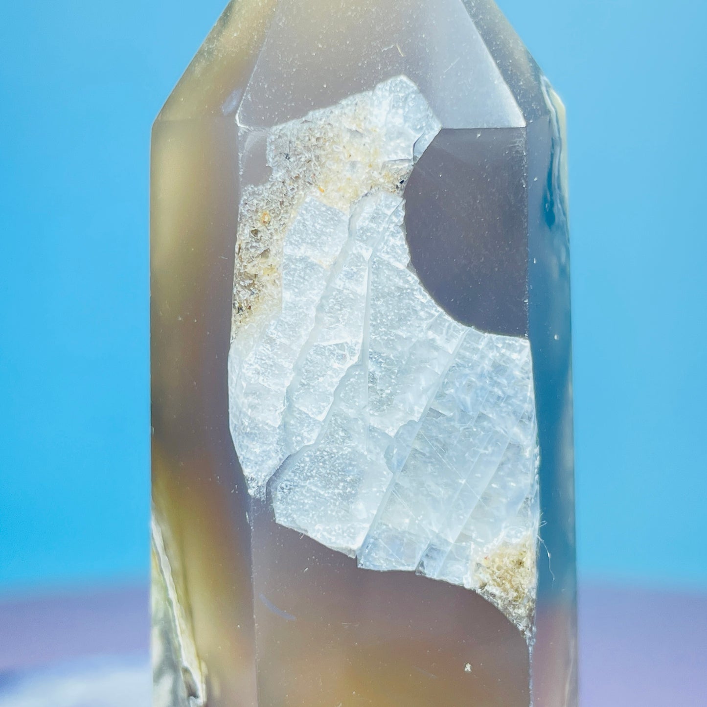 Mangano Calcite in Volcanic Agate Small Tower (Double UV Reaction)