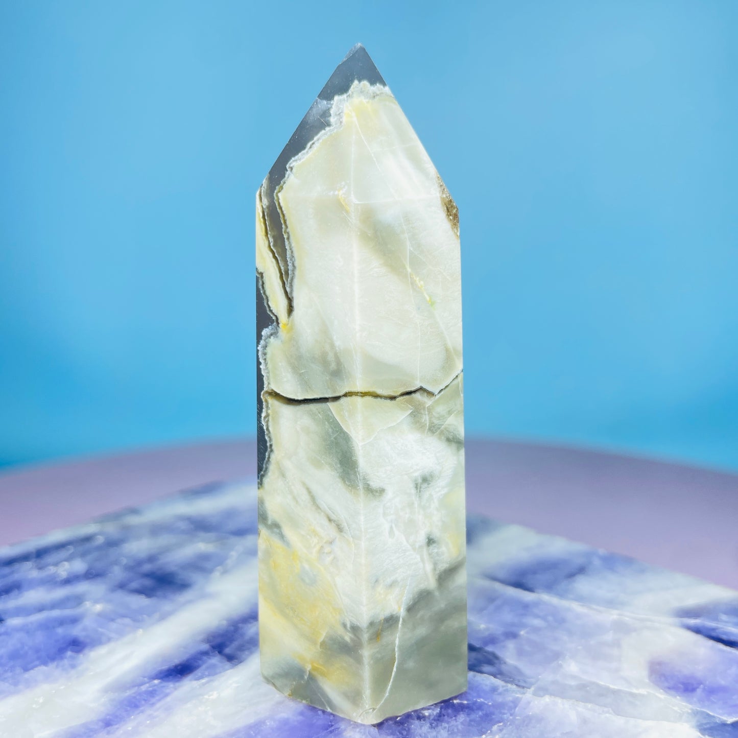 Mangano Calcite in Volcanic Agate Small Tower (Double UV Reaction)