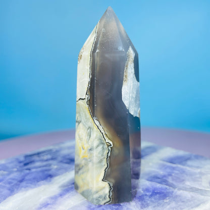 Mangano Calcite in Volcanic Agate Small Tower (Double UV Reaction)