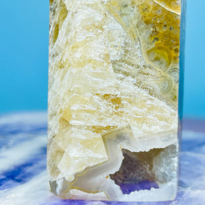 Mangano Calcite in Volcanic Agate Small Tower (Double UV Reaction)