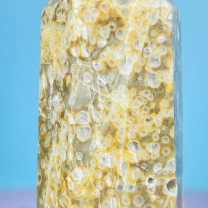 Mangano Calcite in Volcanic Agate Small Tower (Double UV Reaction)