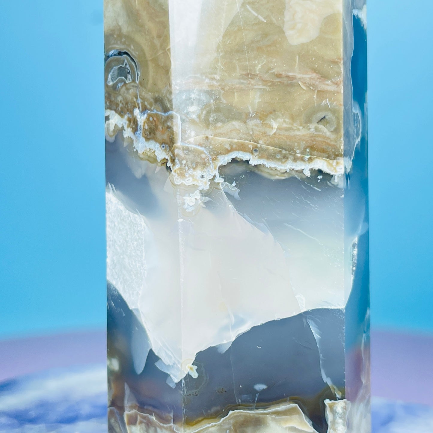 Mangano Calcite in Volcanic Agate Medium Tower (Double UV Reaction)