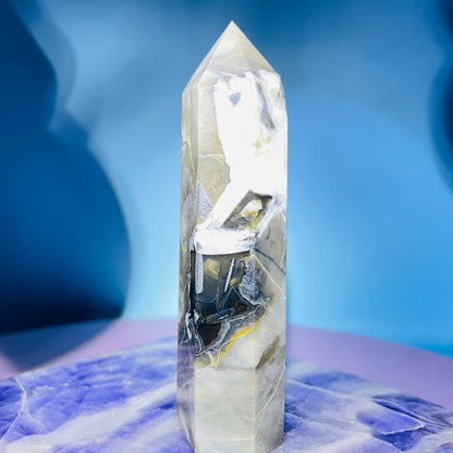 Mangano Calcite in Volcanic Agate Medium Tower (Double UV Reaction)