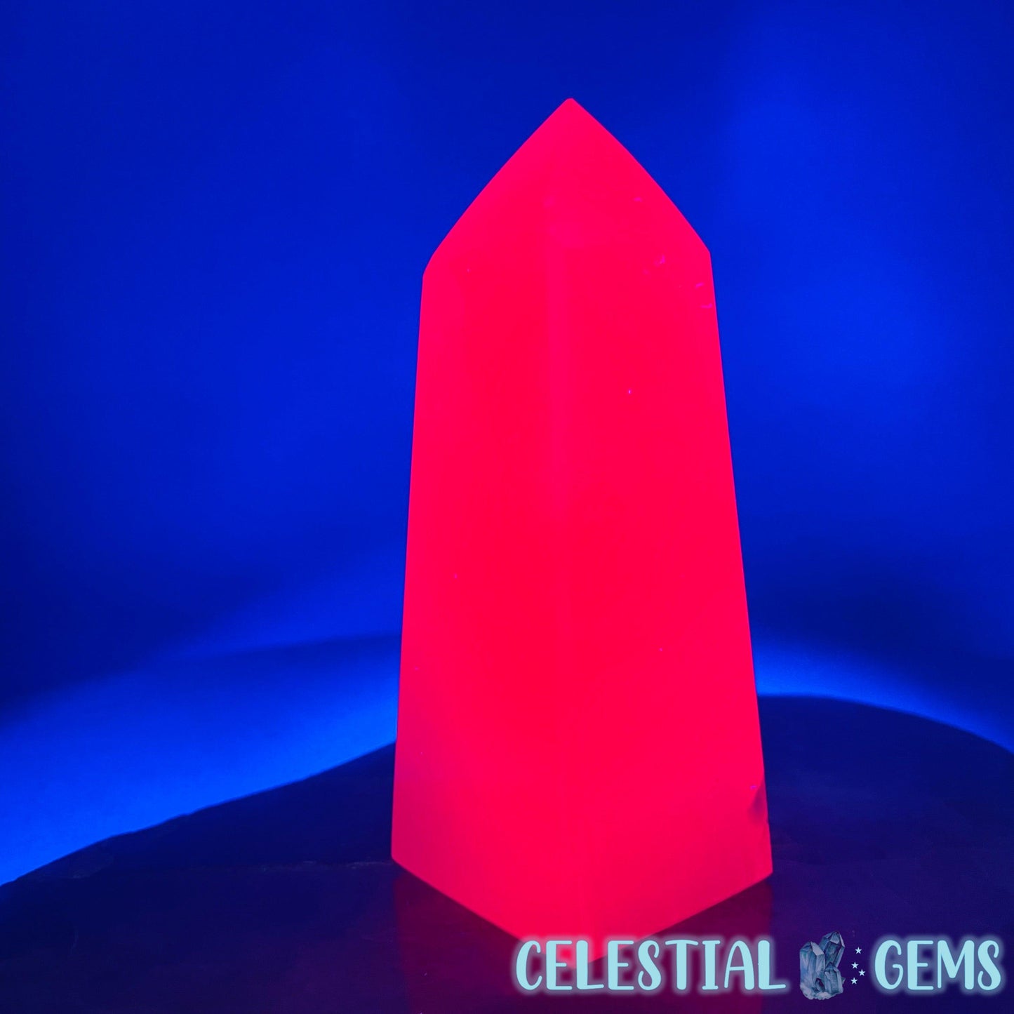 Mangano UV Calcite Small Chunky Obelisk Tower