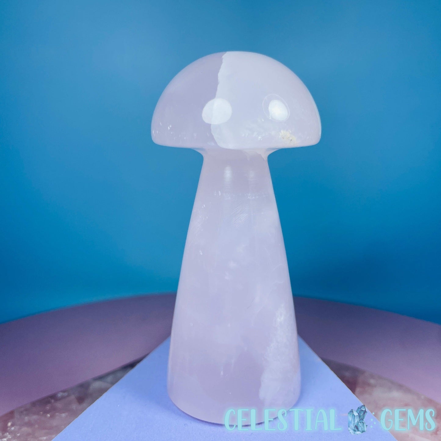 Mangano UV Calcite Mushroom Medium Carving