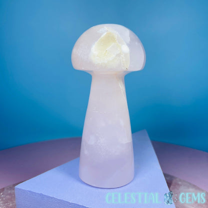 Mangano UV Calcite Mushroom Medium Carving