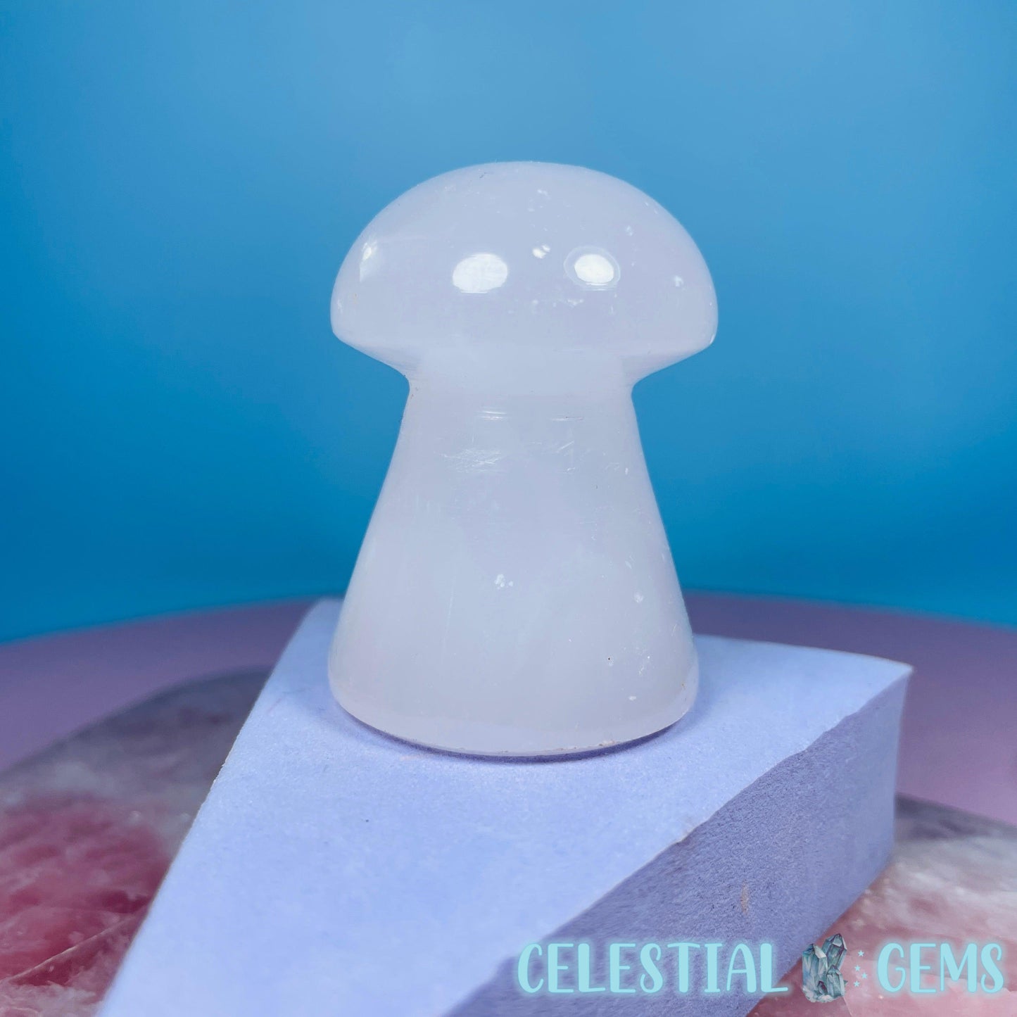 Mangano UV Calcite Mushroom Small Carving