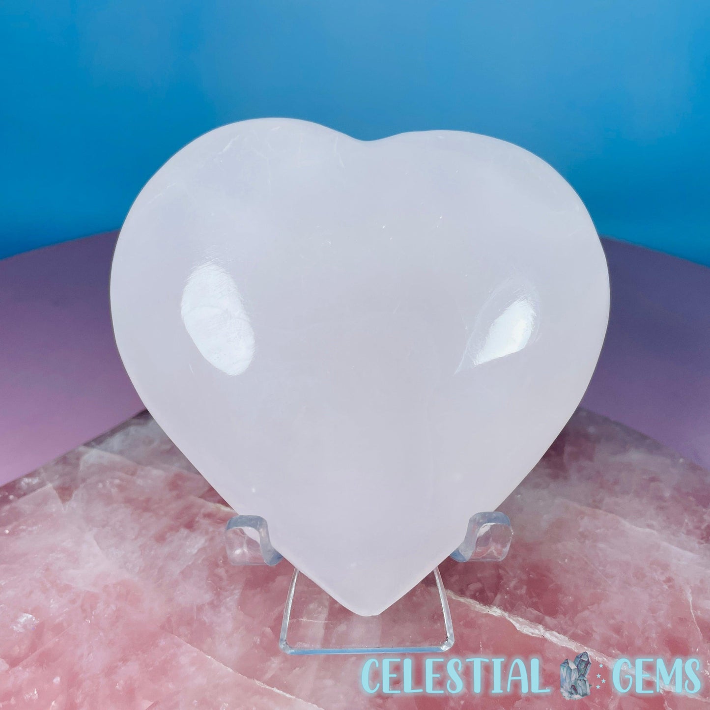 Mangano UV Calcite Heart Medium Carving