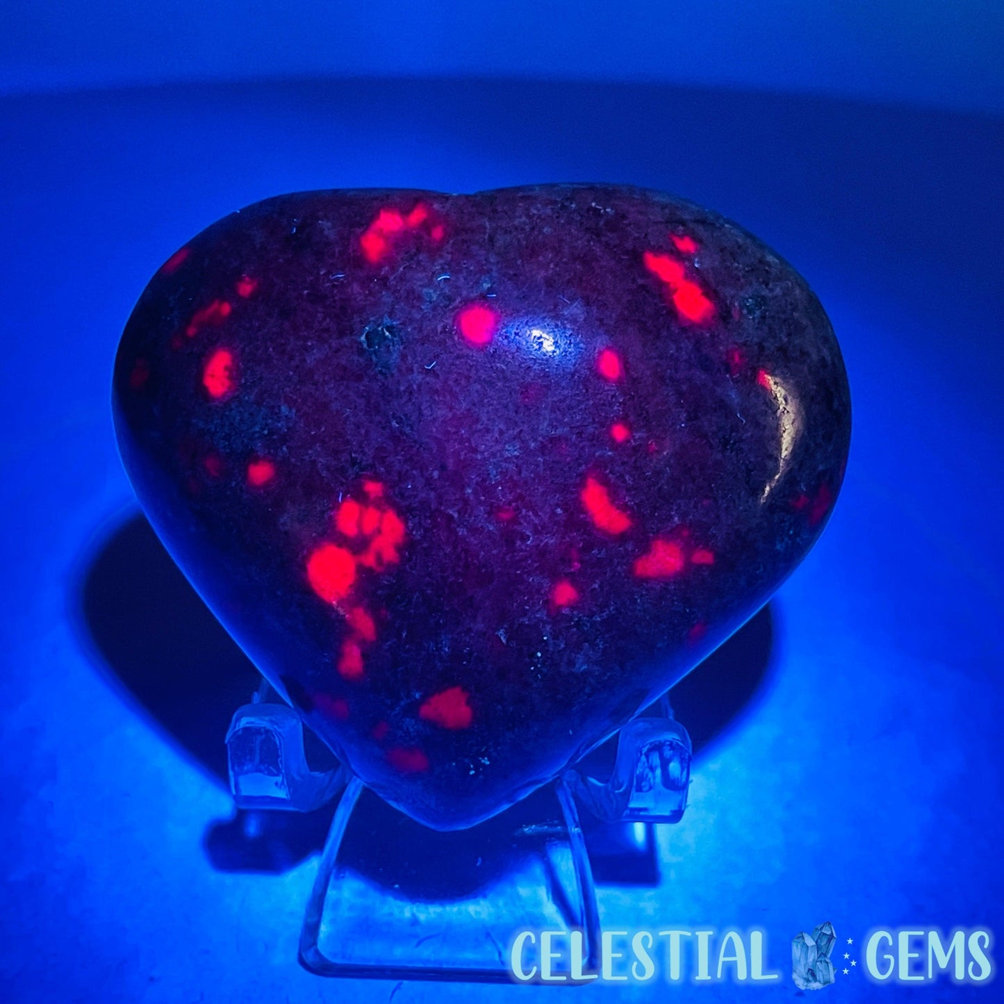 Ruby + Kyanite Heart Medium Carving