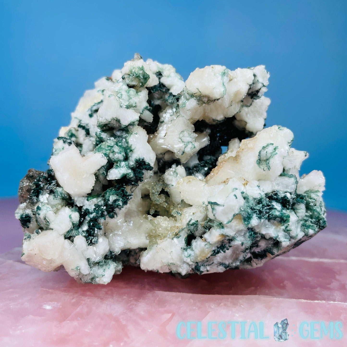 Marshy Heulandite + Stilbite + Celadonite Medium Cluster